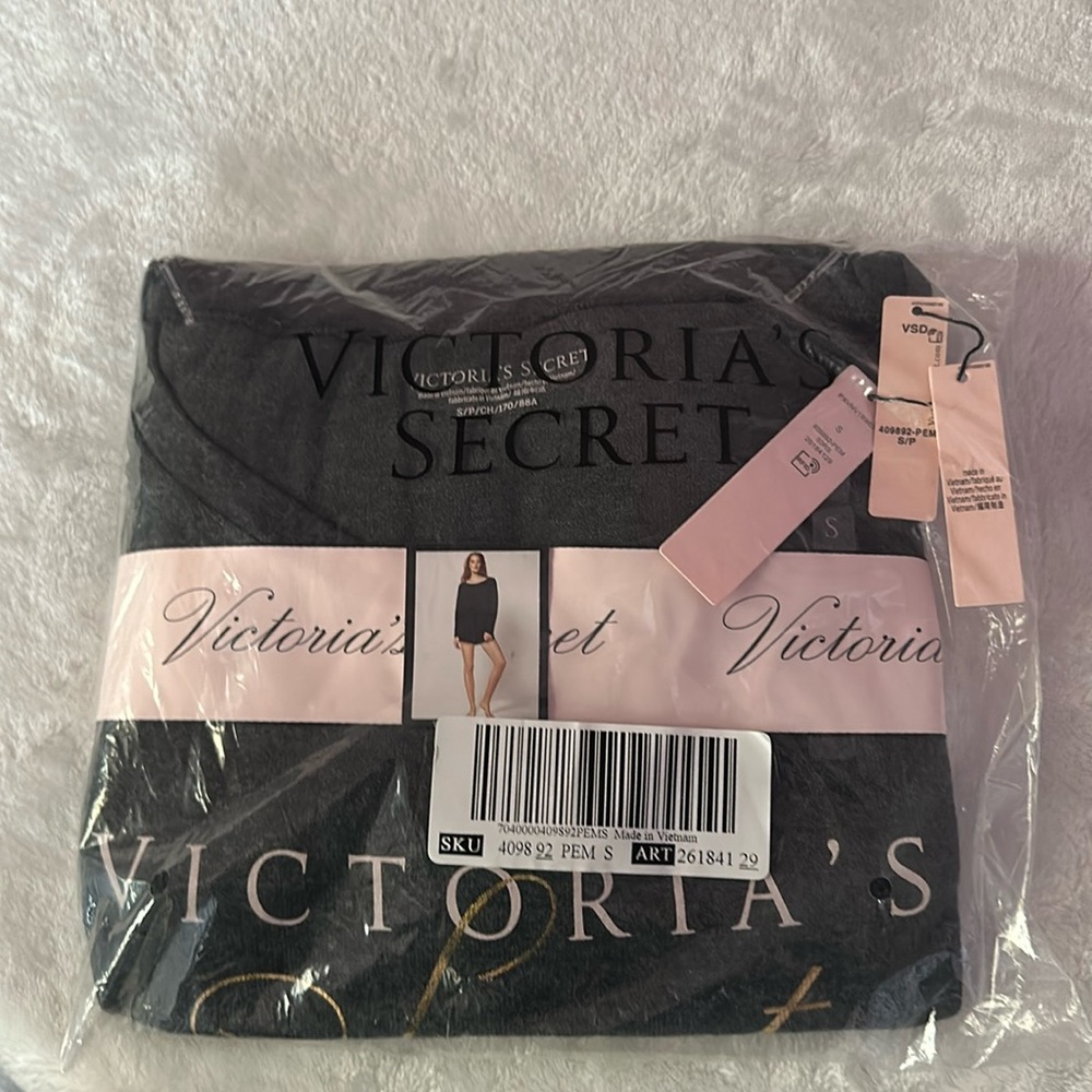 Victoria’s Secret sleepwear size S
